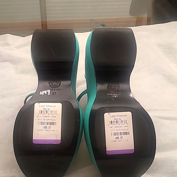 Versace platform sandles new missing strap some scratches - Picture 3 of 10